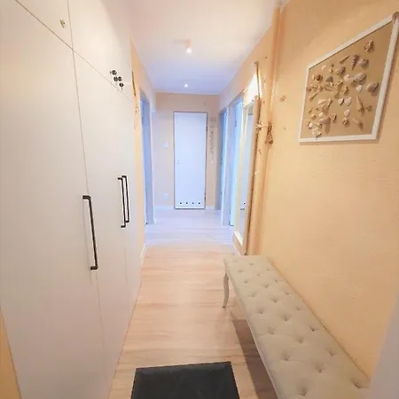 Wera - Klimatyczny 300 M Od Plazy Brzezno - Azw *