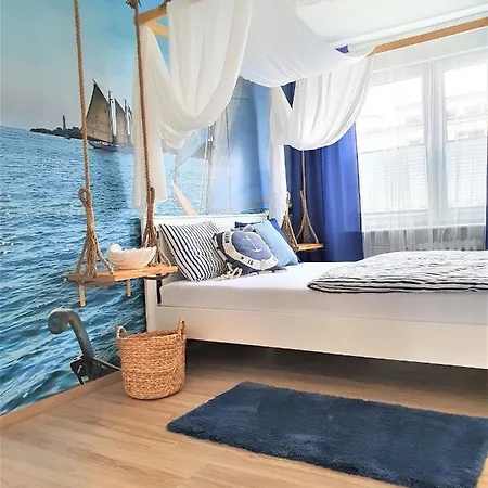 Wera - Klimatyczny 300 M Od Plazy Brzezno - Azw Apartment