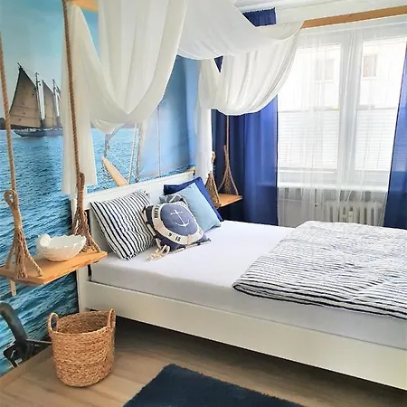 Wera - Klimatyczny 300 M Od Plazy Brzezno - Azw