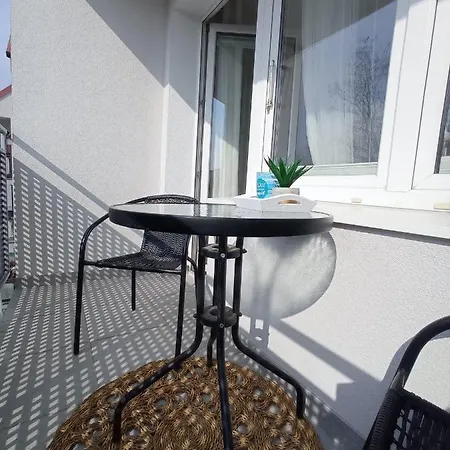 Wera - Klimatyczny 300 M Od Plazy Brzezno - Azw * Gdansk