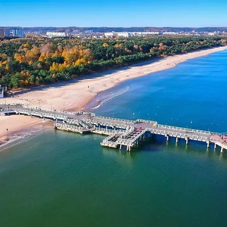 Wera - Klimatyczny 300 M Od Plazy Brzezno - Azw *