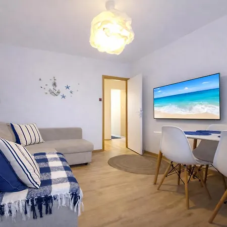 Wera - Klimatyczny 300 M Od Plazy Brzezno - Azw Gdańsk