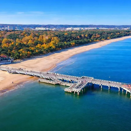 Wera - Klimatyczny 300 M Od Plazy Brzezno - Azw *