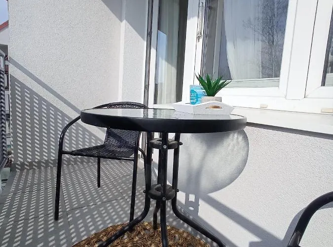 Wera - Klimatyczny 300 M Od Plazy Brzezno - Azw * Gdańsk