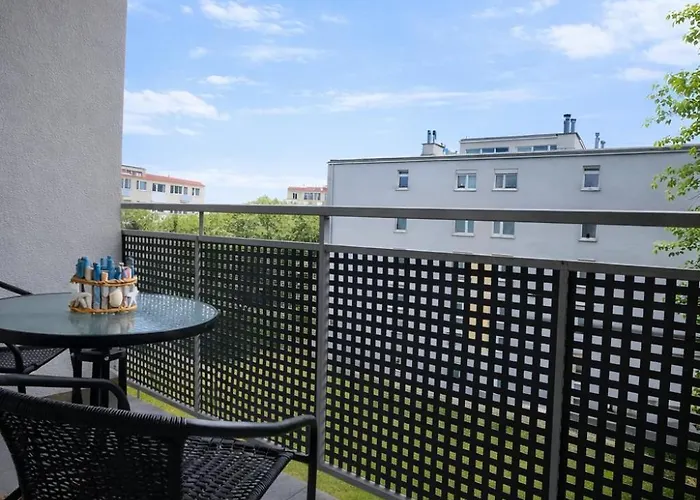 Wera - Klimatyczny 300 M Od Plazy Brzezno - Azw * Gdansk