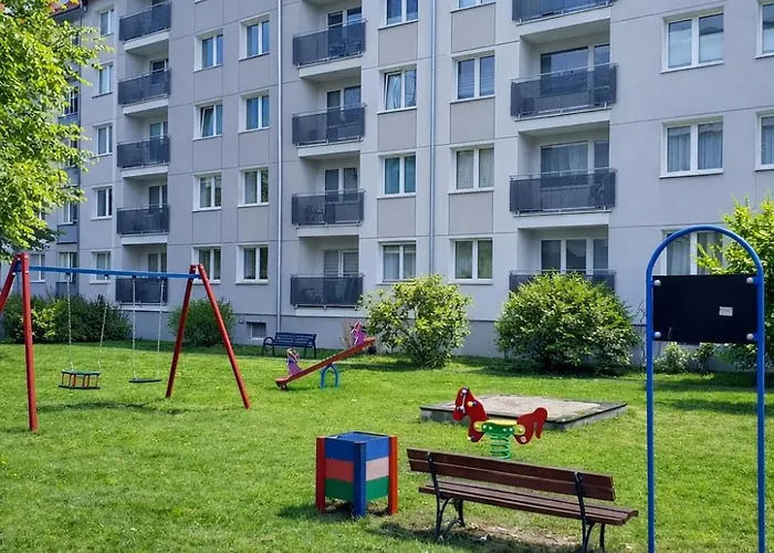 Wera - Klimatyczny 300 M Od Plazy Brzezno - Azw *