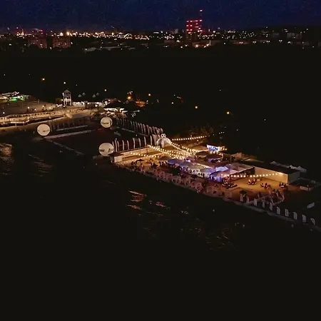 Διαμέρισμα Wera - Klimatyczny 300 M Od Plazy Brzezno - Azw *