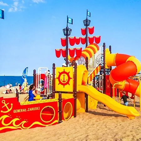 Wera - Klimatyczny 300 M Od Plazy Brzezno - Azw * Γκντανσκ